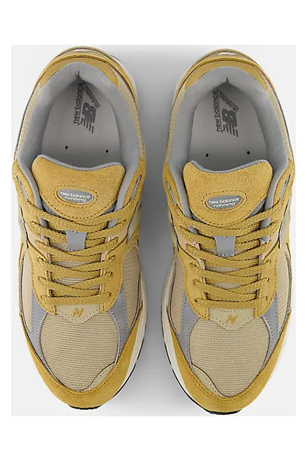 new-balance-2002r U2002RCE
