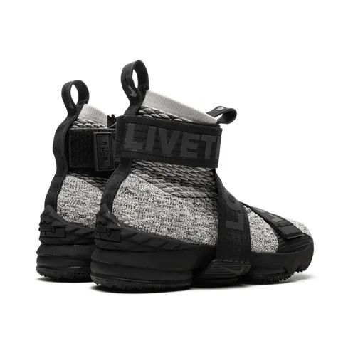 nike-lebron-15 AO1068-100