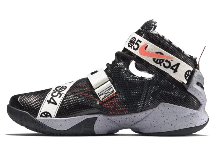nike-lebron-soldier 810803-015