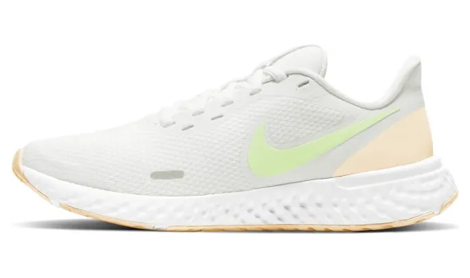 Nike Revolution 5 Weiß (BQ3207-105)