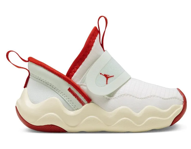 Jordan 23/7 Chinese New Year Ivory Barely Green Metallic Gold Challenge Red (DV3871-100)