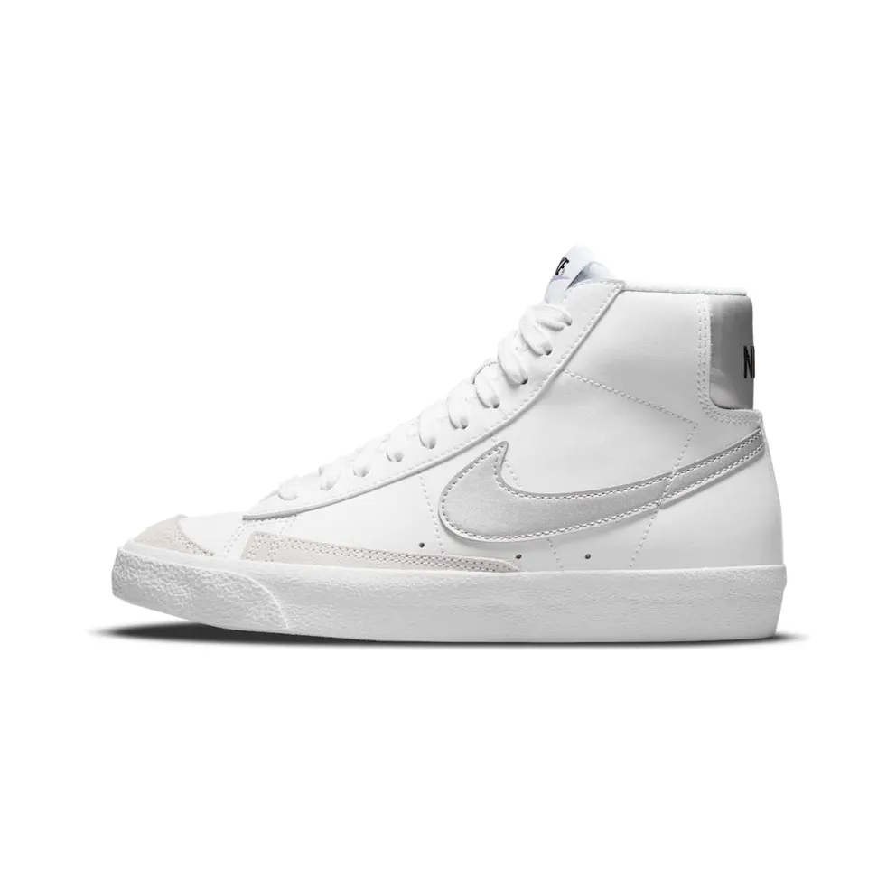 Nike Blazer Mid ’77 Weiß (DA4086-101)