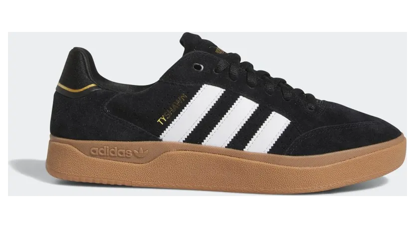 adidas Tyshawn Low Schuh Core Black / Cloud White / Gum (IG5280)