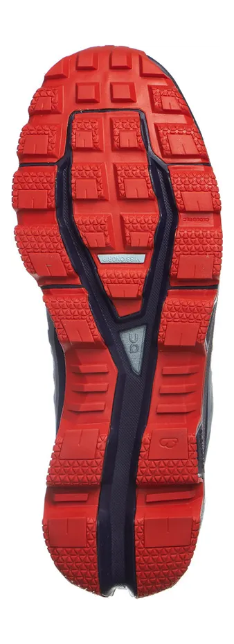 on-running-sneaker 3299258