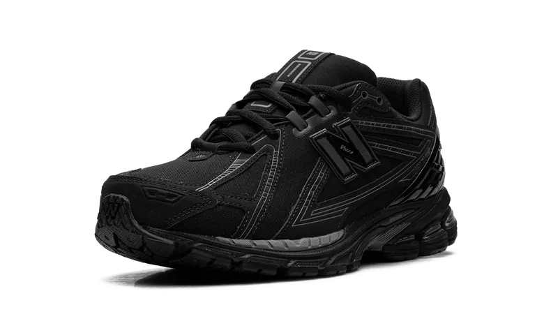 New Balance 1906R “Triple Black” (U1906RJB)
