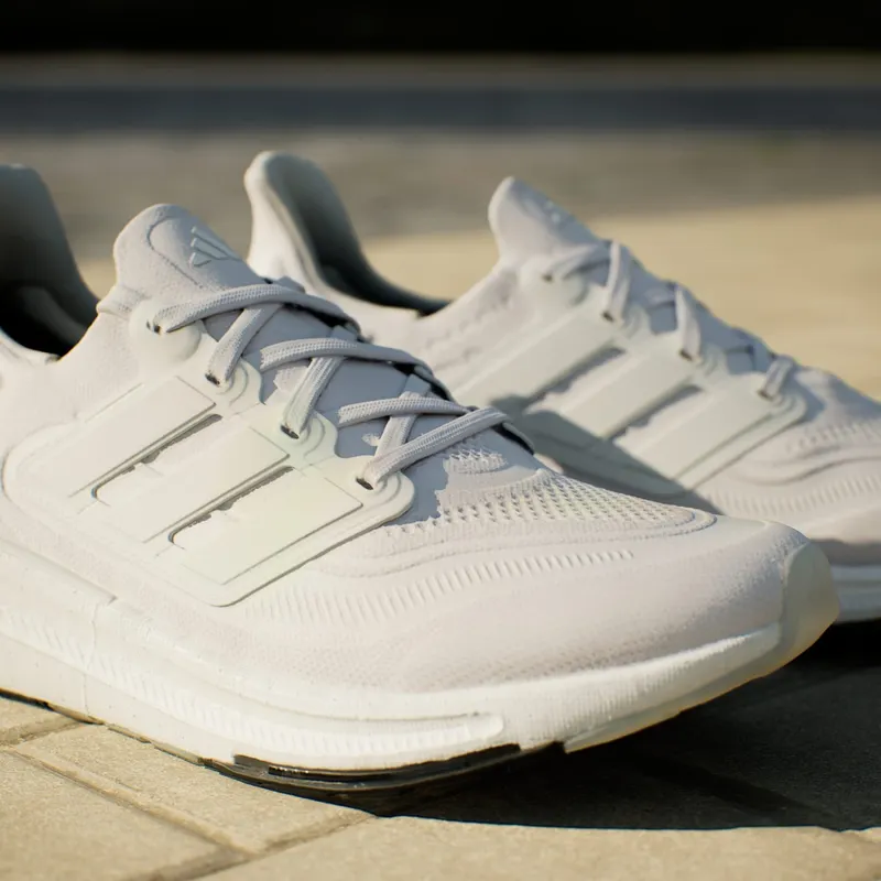 Adidas ULTRABOOST LIGHT “Black” (GY9350)