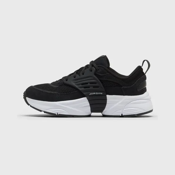 Jordan Trunner O/S Black White