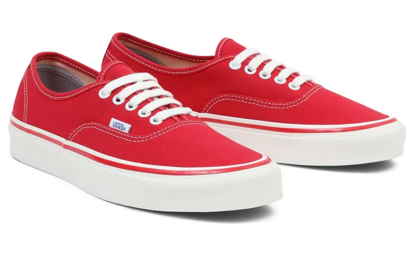 VANS Authentic 44 Deck Dx Schoenen Rood (VN0A5JMQRED)