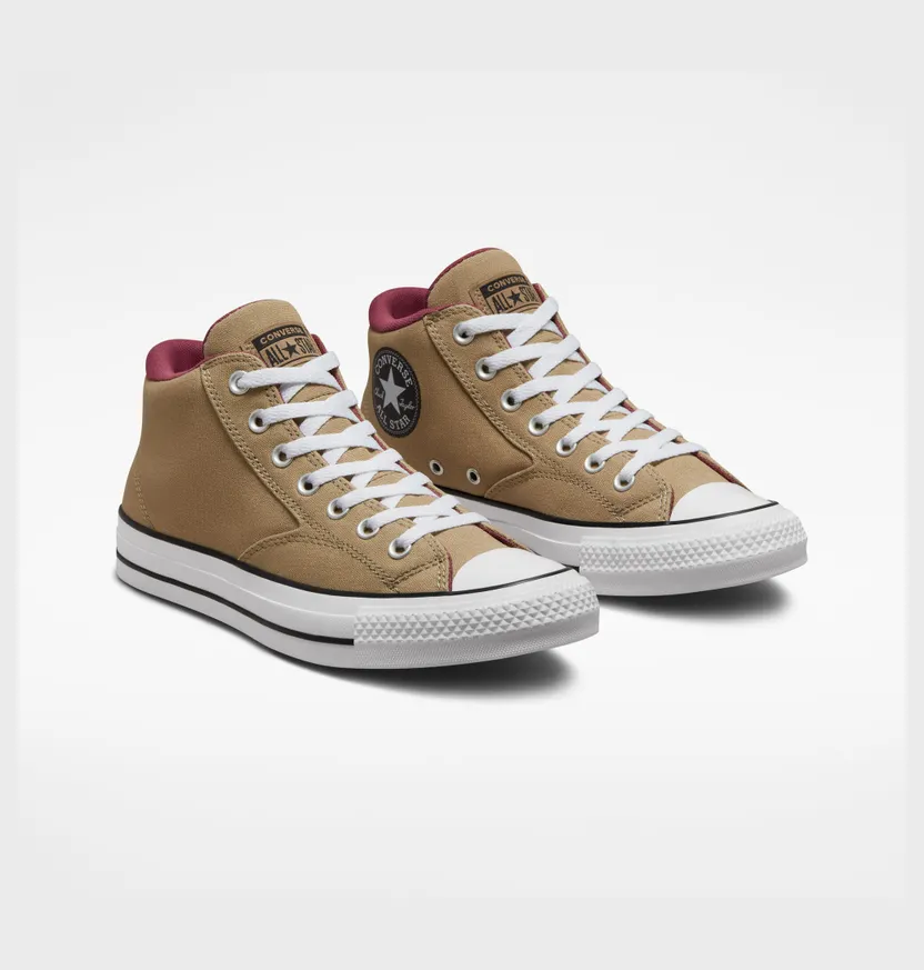 converse-chuck-taylor-all-star A02825C