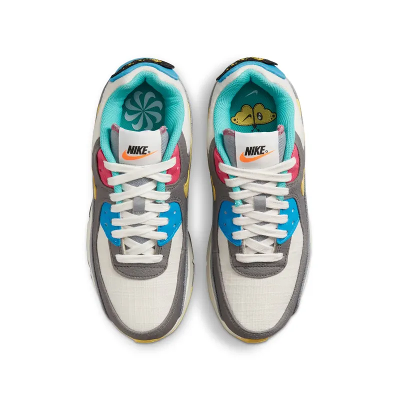 Nike Air Max 90 Older Kids’ Grey 50% Sustainable Materials (DN4415-001)