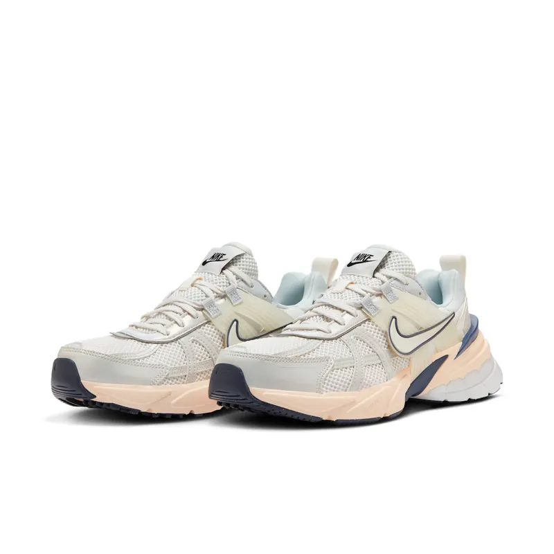 Nike V2K Run (platinum tint) – FD0736-004