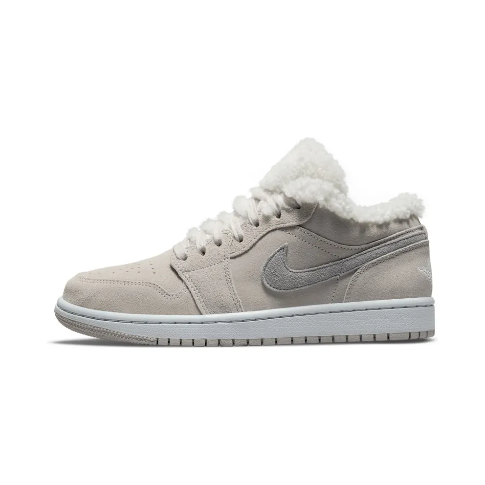 Air Jordan 1 WMNS Low SE Sherpa Fleece (DO0750-002)