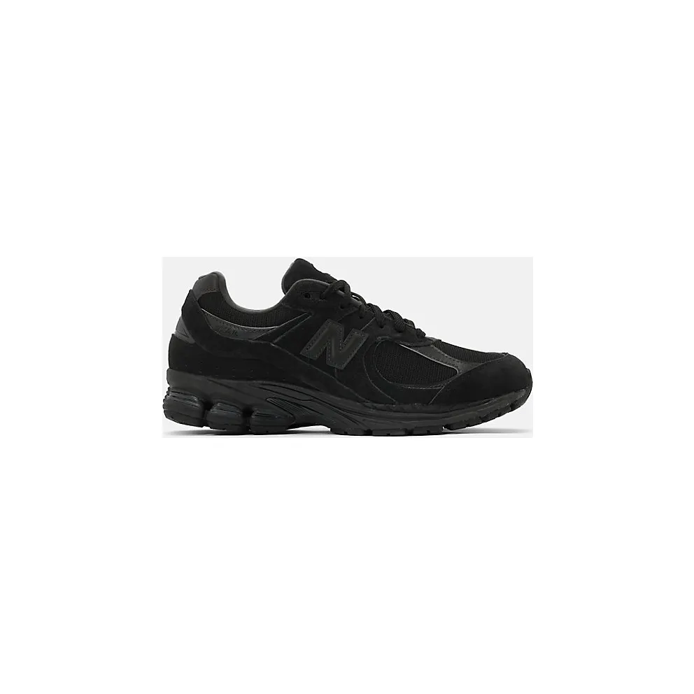 New Balance 2002R “Triple Black Suede” (U2002RBL)