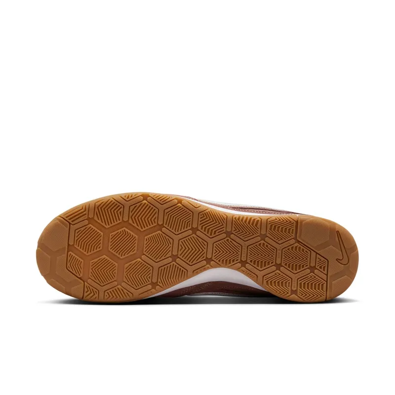Nike Gato (desert dust / white / gum / light brown) – HQ6020-201