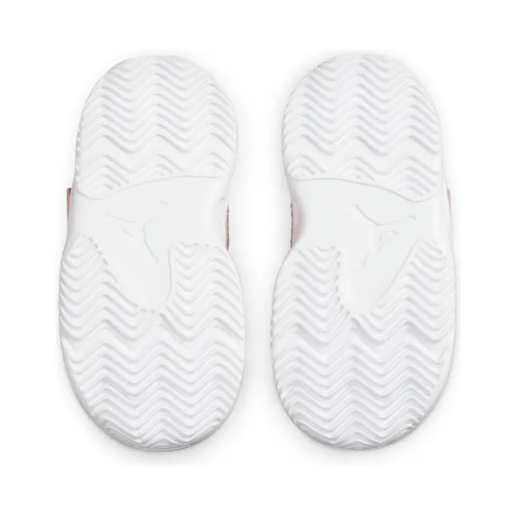 air-jordan-max-aura DA8023-102