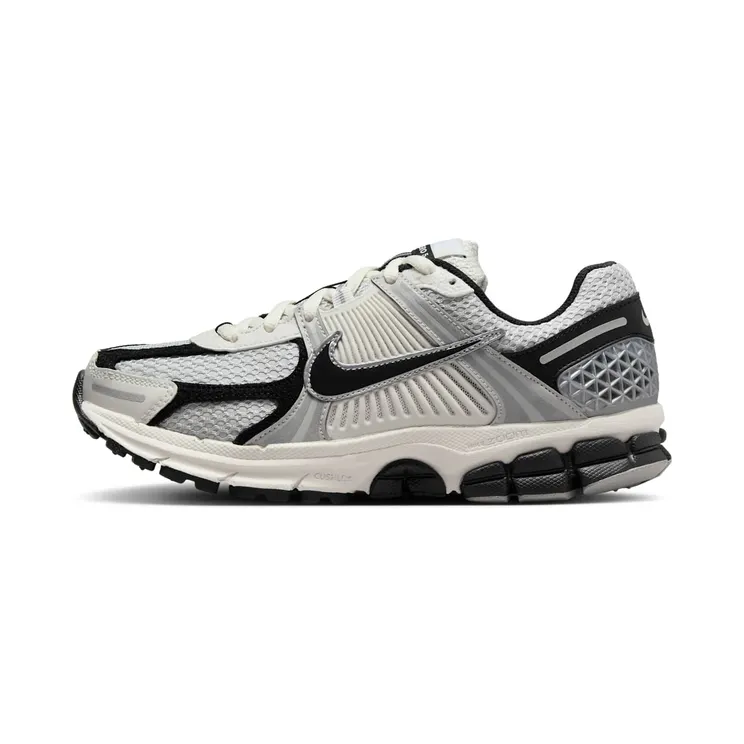 Nike Zoom Vomero 5 (grau) – HQ1182-001 “Photon Dust / Phantom / Metallic Silver / Black” (HQ1182-001)