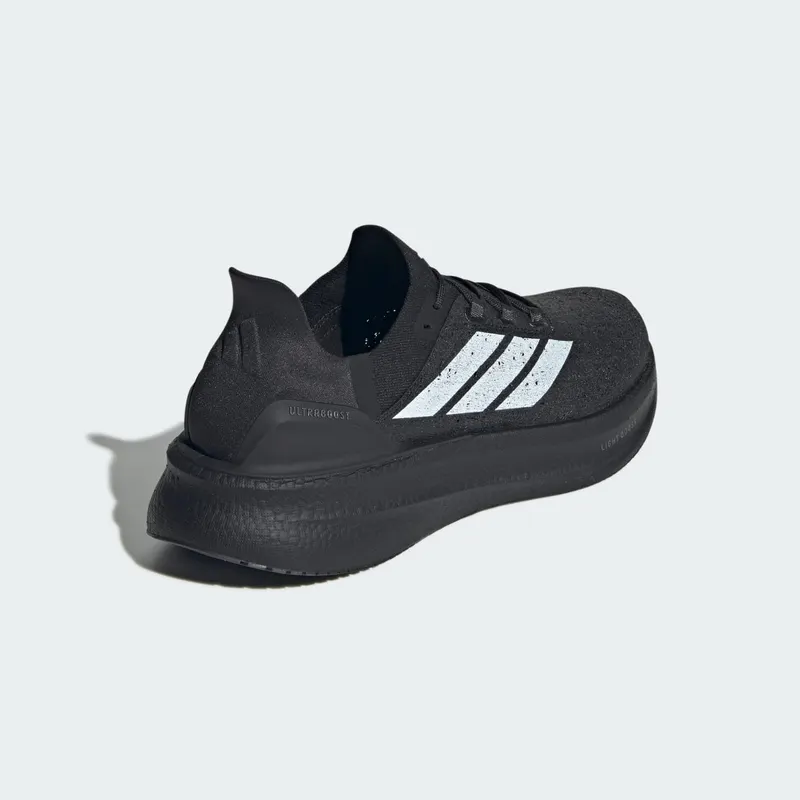 Adidas Ultraboost 5 Strung Core Black / Cloud White / Iron Metallic (JQ2941)