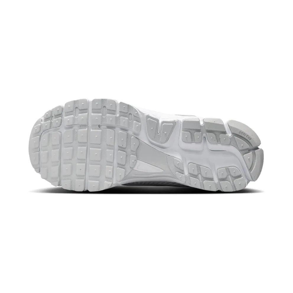 Nike Air Zoom Vomero “White/Metallic Silver/Summit White” (HF7723-100)