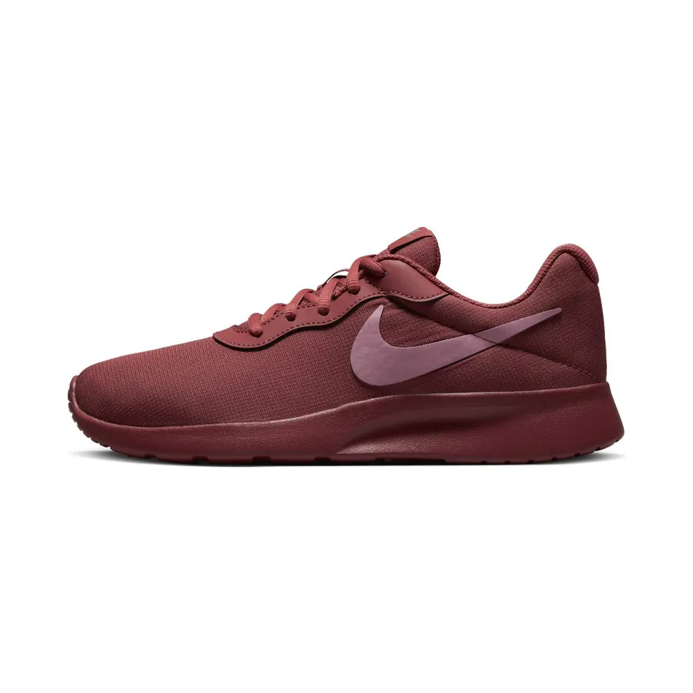 Nike Tanjun Refineen Red “Canyon Rust / Volt / Flat Pewter / Desert Berry” (DR4495-600)