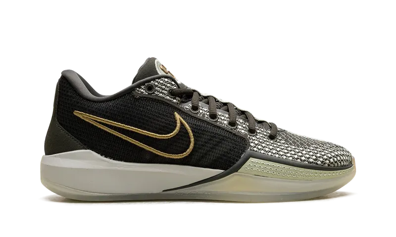 Nike Sabrina 1 EP “Dedication” (HF5517-302)