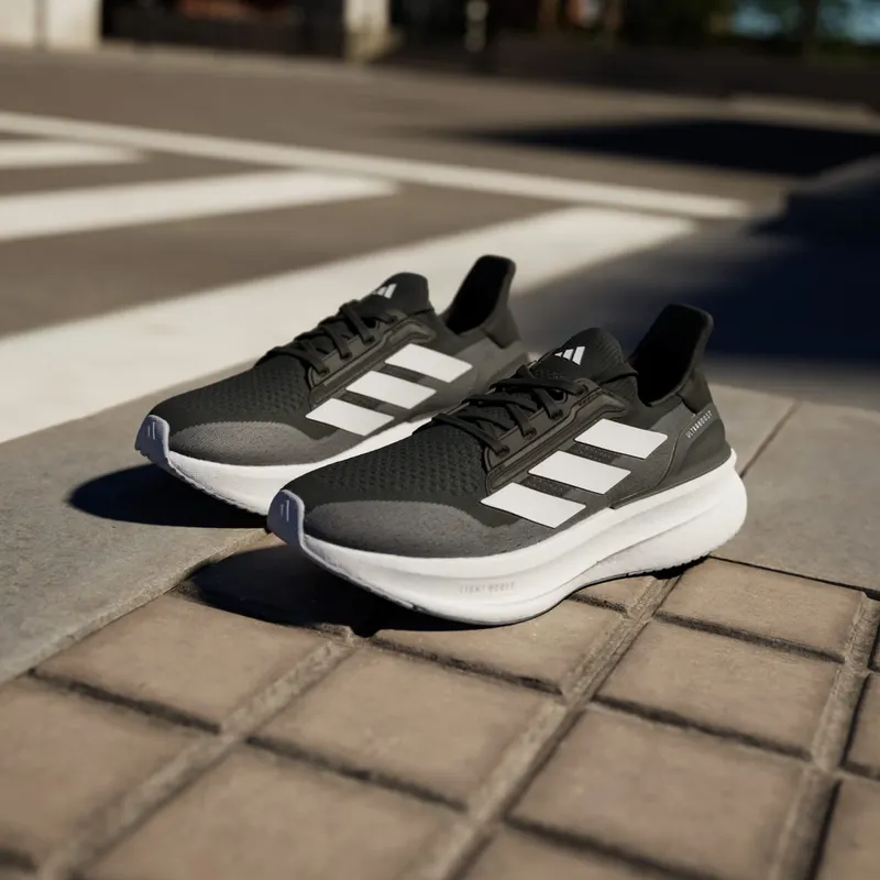 Adidas Ultraboost 5x Core Black / Cloud White / Carbon (IH3102)