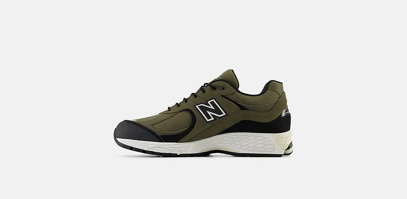 New Balance 2002R Gore-Tex Olive (M2002RXU)