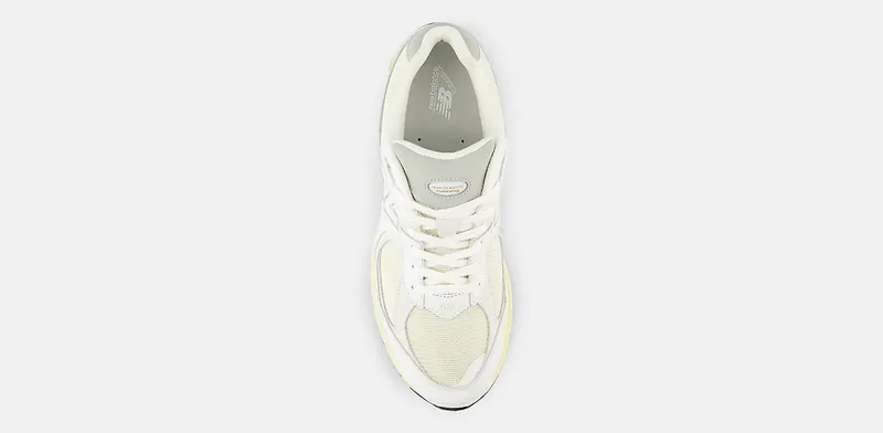 New Balance 2002R White Gold (M2002RIA)