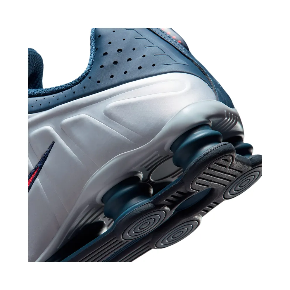 Nike Shox R4 “Football Greyq” (HQ1988-012)