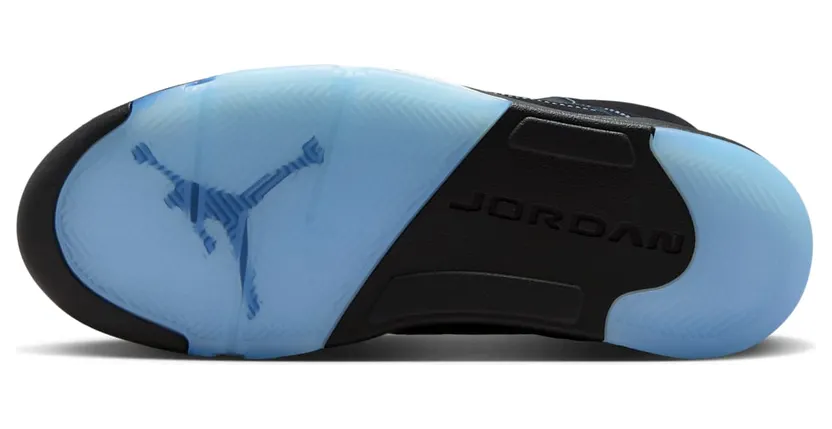 Air Jordan 5 Black University Blue: blauwe heat (2)