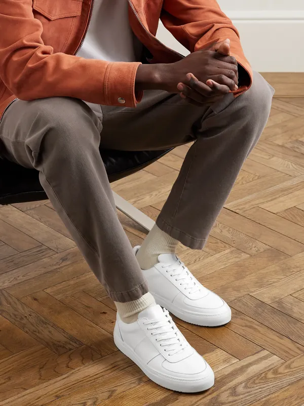 Mr P. Larry Leather White (MPF00001)