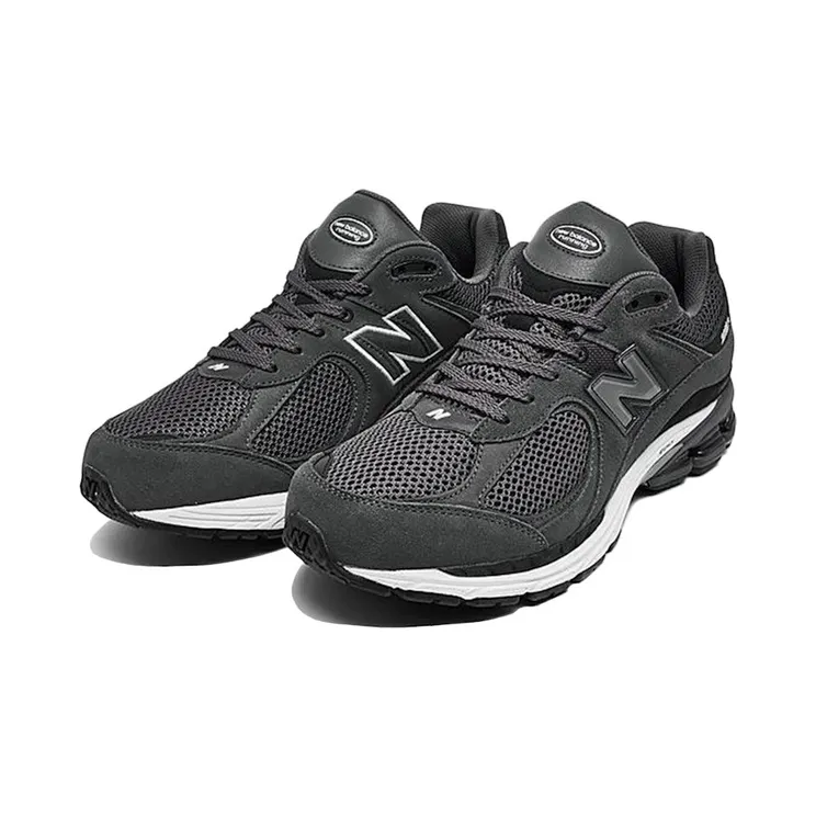 New Balance 2002R Magnet Black (M2002RMT)