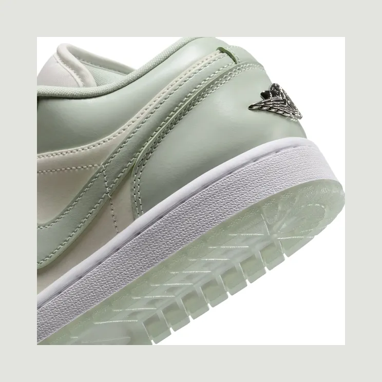 air-jordan-1 HF4078-100
