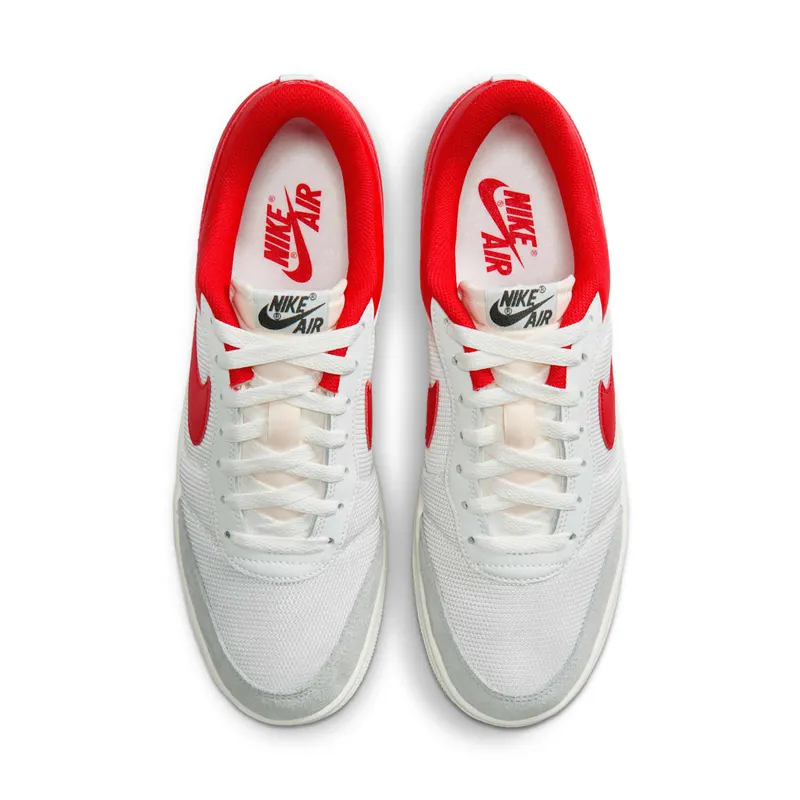 Jordan Skyline Low Summit White University Red Smoke Grey (IM2055-102)
