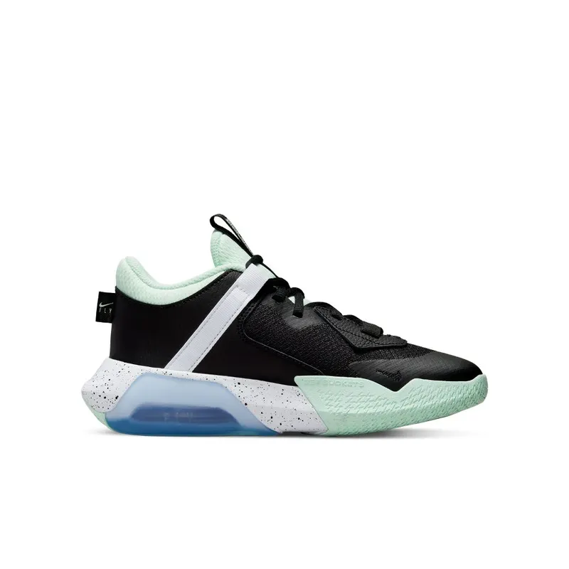 Nike Air Zoom Crossover Older Kids’ Basketball Black (DC5216-003)