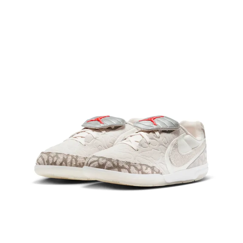Air Jordan Soccer Phantom / Infrared 23 / Sail (IQ3773-016)