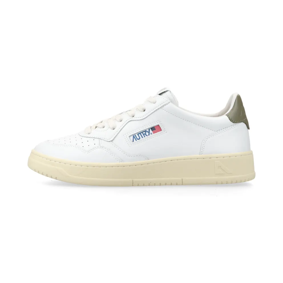 Autry Medalist Low (White / Brown) – AULMLL77