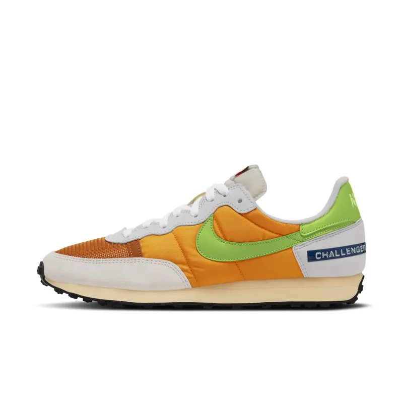 Nike Challenger OG Label Maker Kumquat