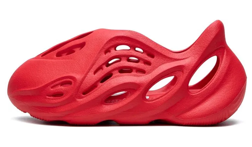 adidas Yeezy Foam RNNR Vermillion (Kids) (GX1136)