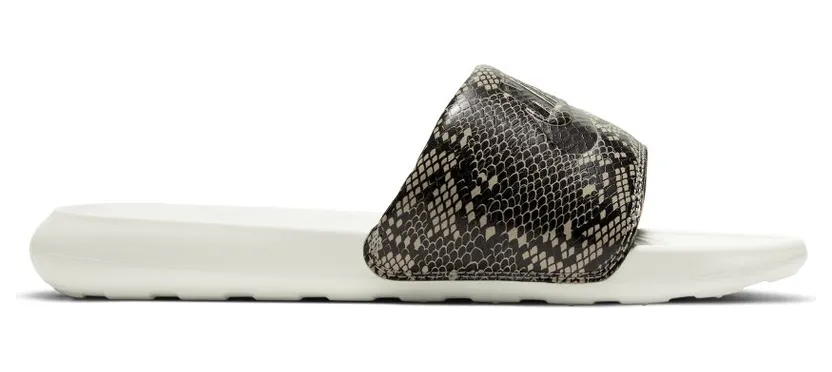 nike-victori-one CN9676-007