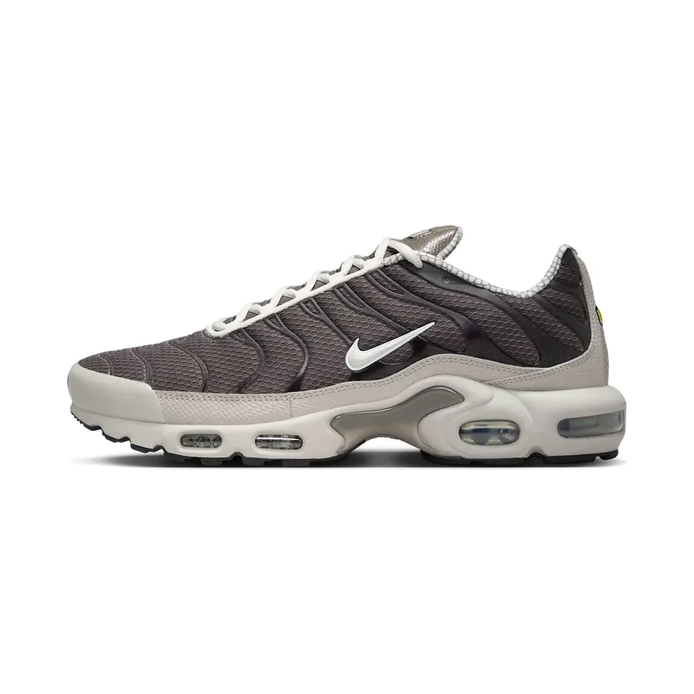 Nike Air Max Plus Year of the Snake (IB7679-200)