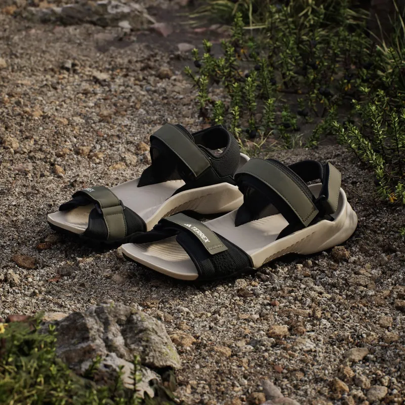 Adidas Terrex Hydroterra Sandals Olive Strata / Core Black / Wonder Beige (JQ2236)