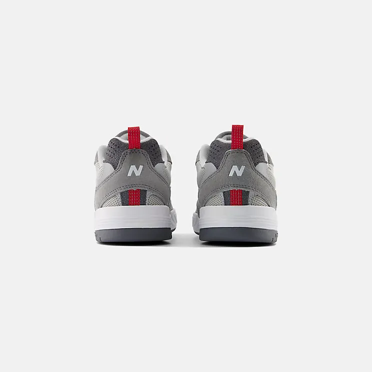 new-balance-sneaker NM808GDY