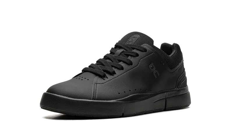 On Running The Roger Advantage “Black” (3WD10650485)