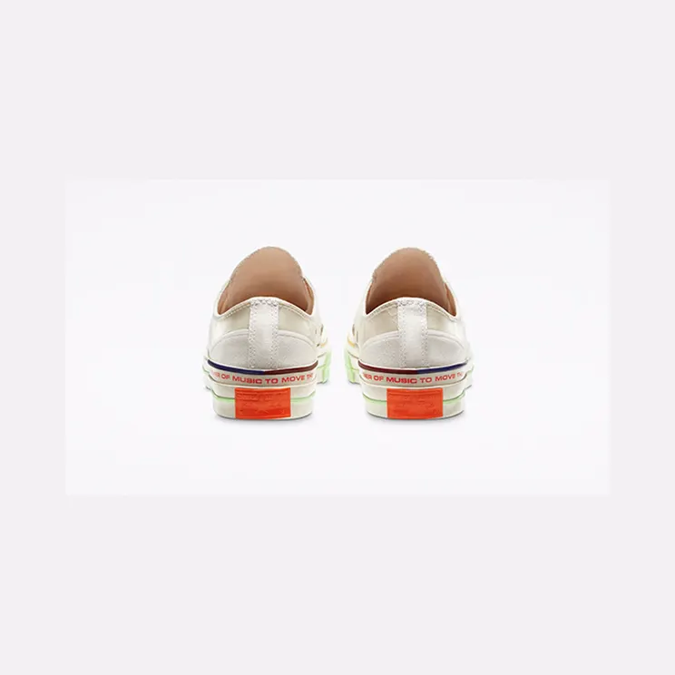 converse-chuck-taylor-all-star 165748C