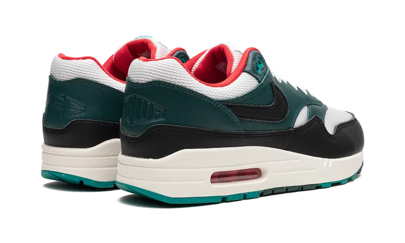 Nike Air Max 1 “LeBron James x Liverpool” (FB8914-100)