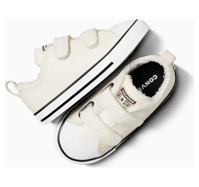 converse-chuck-taylor-all-star A06799C