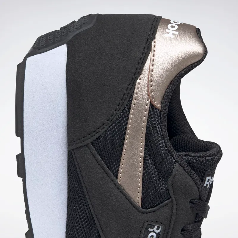 reebok-sneaker FY9724