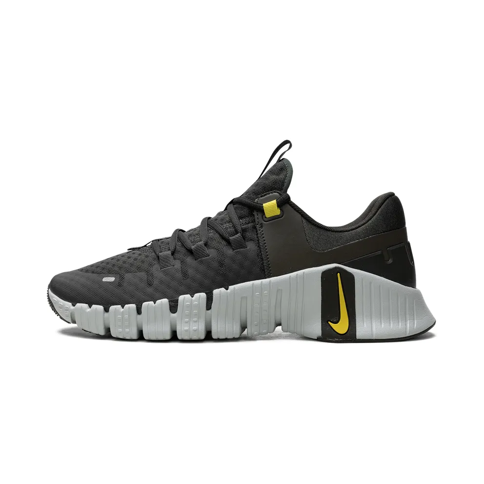 Nike Free Metcon 5 “Sequoia” (DV3949-300)