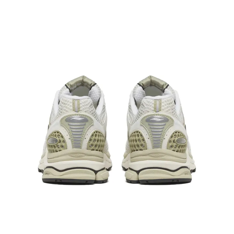 SAUCONY ProGrid Triumph 4 “White Onyx / Elm” (S70704-27)