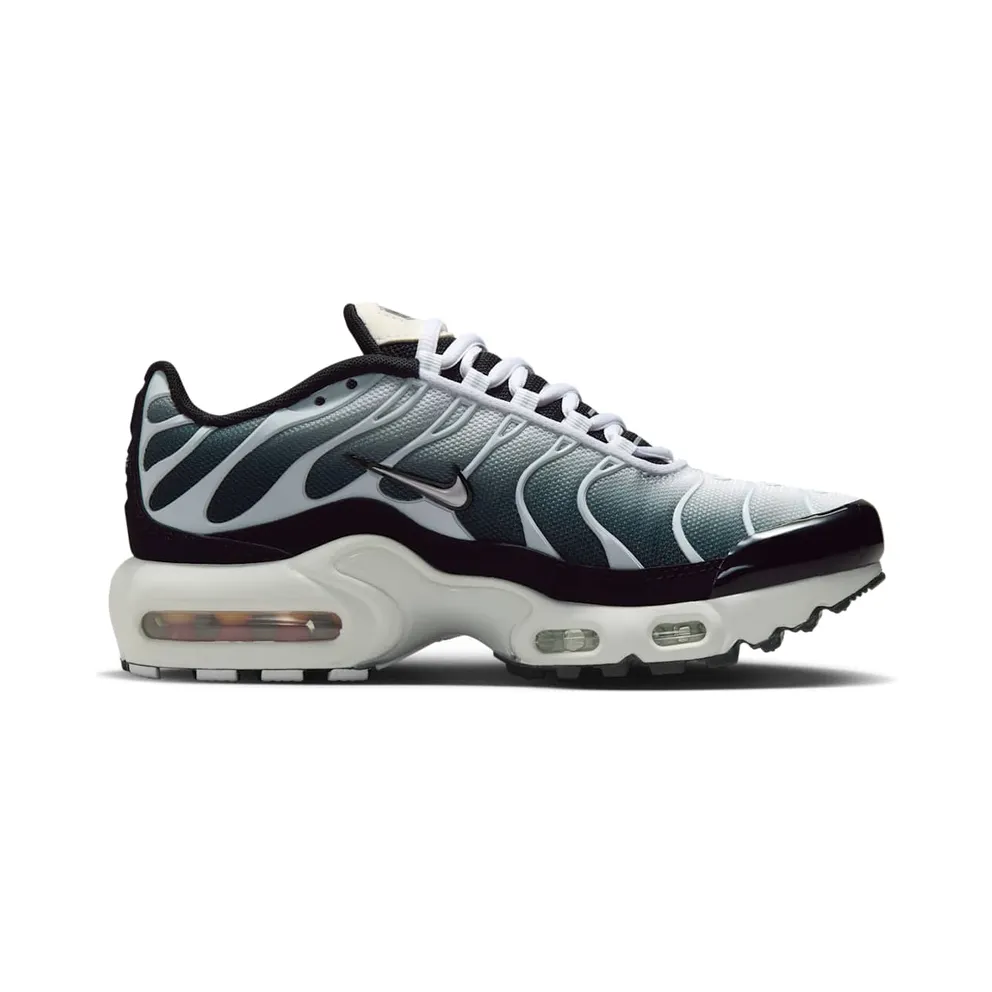 Nike Air Max Plus Black White Sail Metallic Cool Grey (CD0609-026)